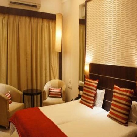 Surya Royal Hotel Kota  Εξωτερικό φωτογραφία
