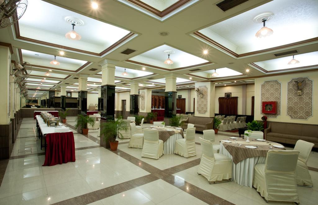 Surya Royal Hotel Kota  Εξωτερικό φωτογραφία
